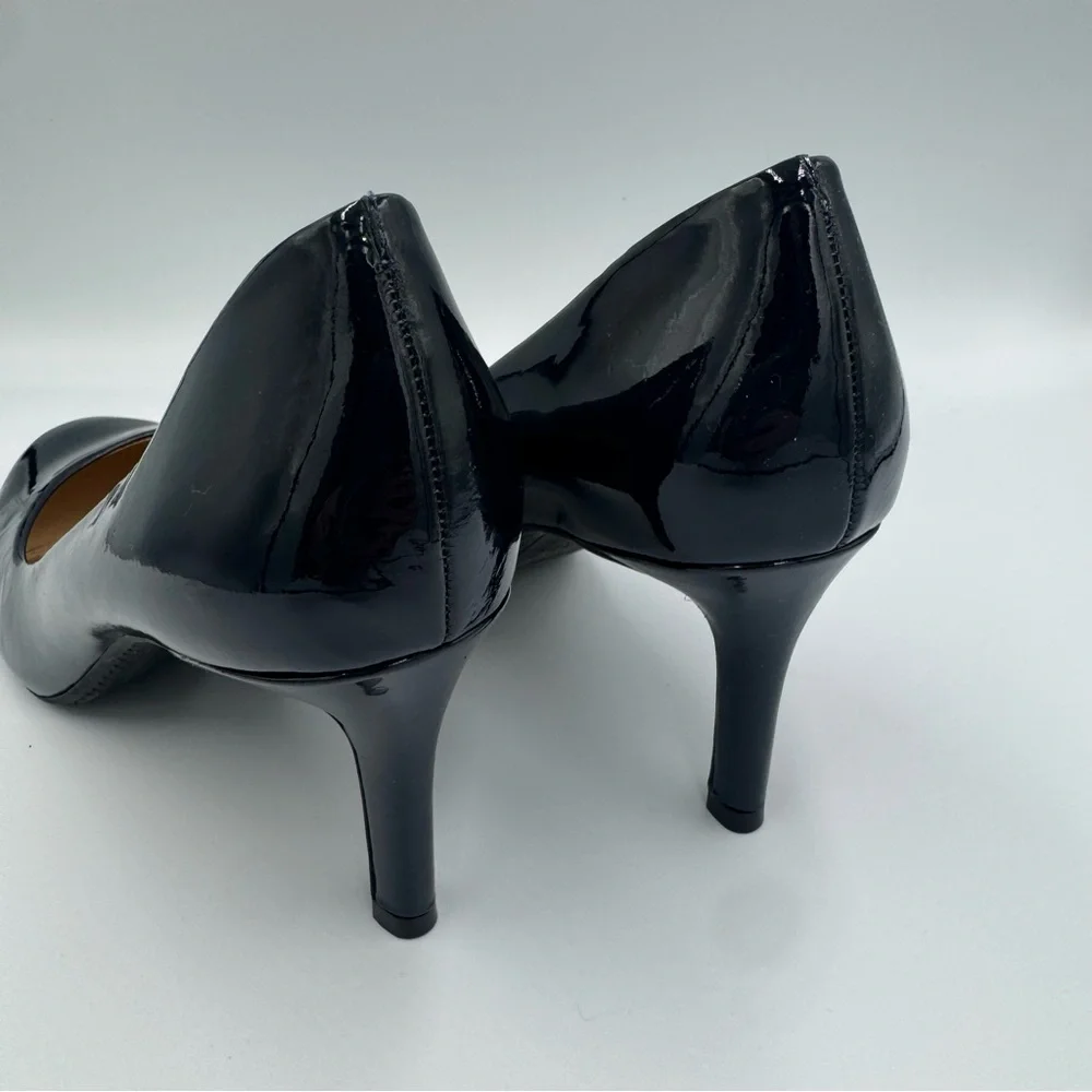 Elegant Navy Patent Leather Heels size 9.5